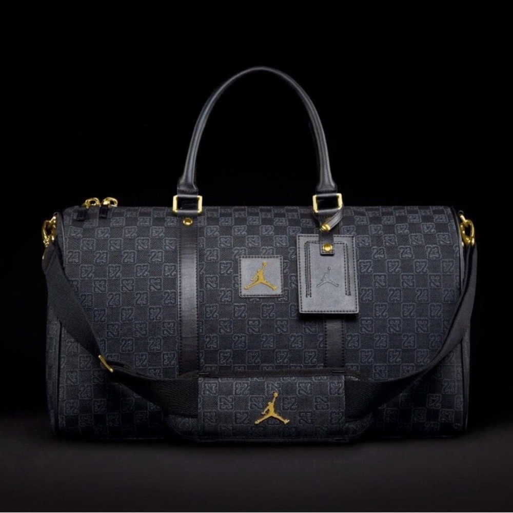 New Authentic Jordan Monogram Duffle
Bag Luggage Travel Vacation Black & gold